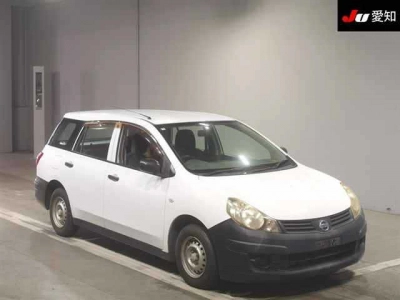 NISSAN AD VAN