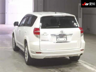 TOYOTA VANGUARD
