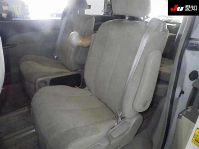 TOYOTA ESTIMA HYBRID