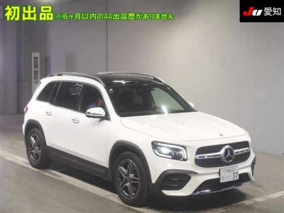 MERCEDES BENZ GLB