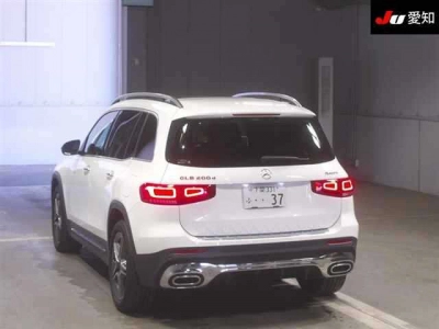 MERCEDES BENZ GLB