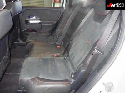 MERCEDES BENZ GLB