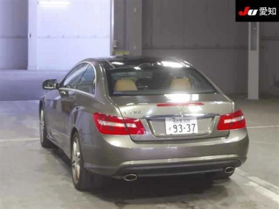 MERCEDES BENZ E CLASS