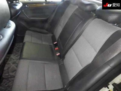 MERCEDES BENZ C CLASS