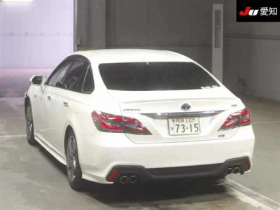 TOYOTA CROWN HYBRID