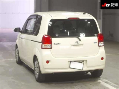 TOYOTA PORTE