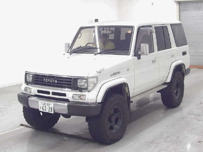 TOYOTA LAND CRUISER PRADO