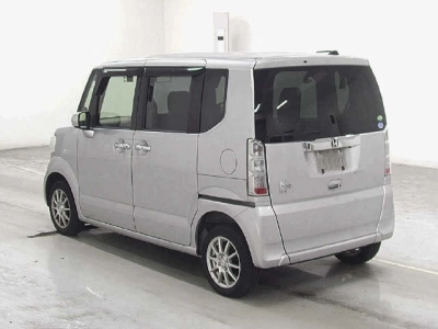 HONDA N BOX +