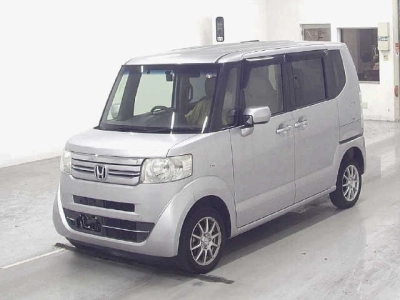 HONDA N BOX +
