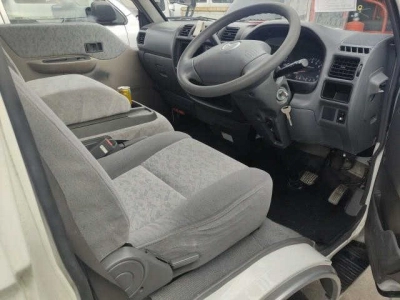 MAZDA BONGO VAN