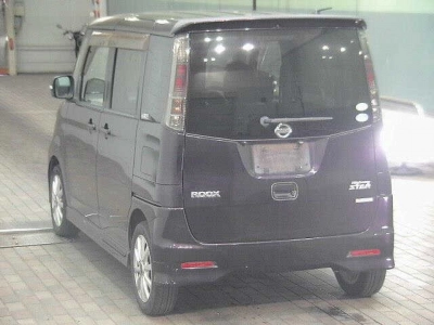 NISSAN ROOX