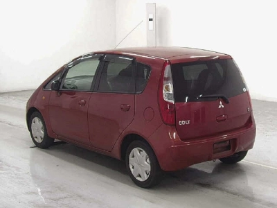 MITSUBISHI COLT