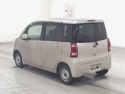 SUBARU LUCRA