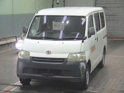 TOYOTA TOWN ACE VAN