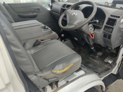 NISSAN VANETTE VAN