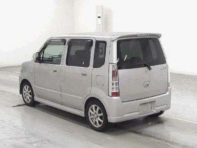 SUZUKI WAGON R STINGRAY