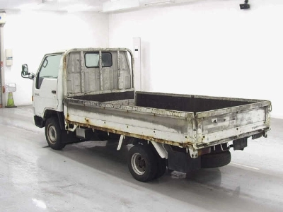 TOYOTA DYNA