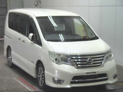 NISSAN SERENA