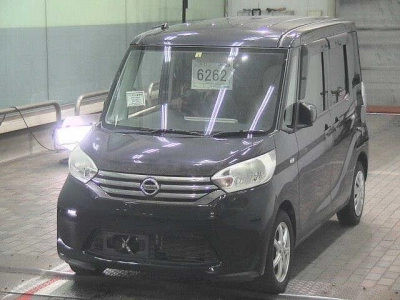 NISSAN DAYZ ROOX