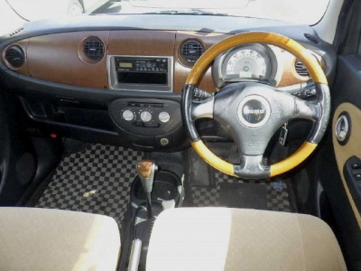DAIHATSU MIRA GINO