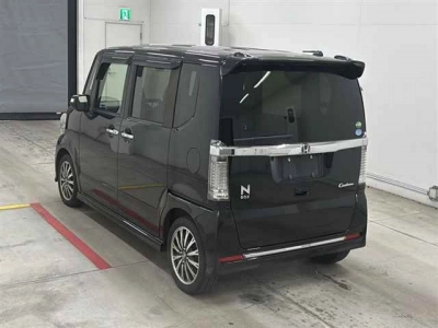 HONDA N BOX CUSTOM