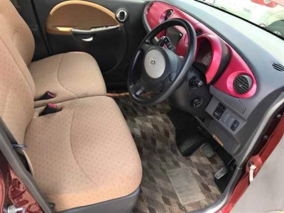 DAIHATSU MOVE LATTE