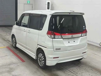 MITSUBISHI DELICA D:2
