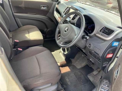 MITSUBISHI DELICA D:2