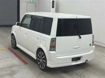 TOYOTA BB