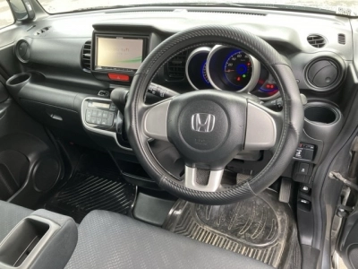 HONDA N BOX CUSTOM