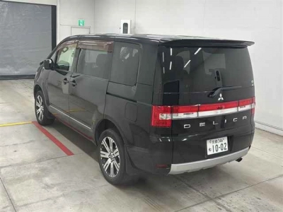 MITSUBISHI DELICA D:5