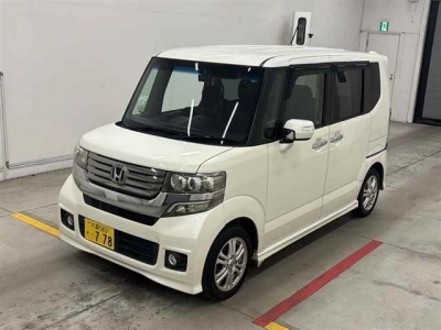 HONDA N BOX CUSTOM