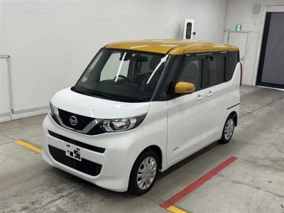 NISSAN ROOX