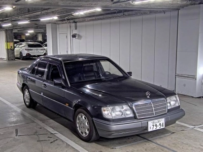 MERCEDES BENZ MEDIUM CLASS