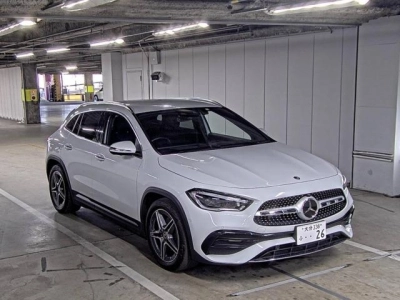 MERCEDES BENZ GLA