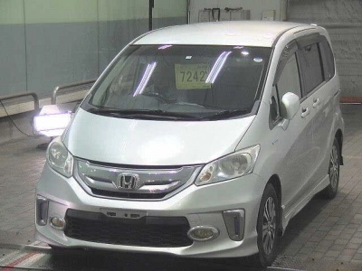 HONDA FREED