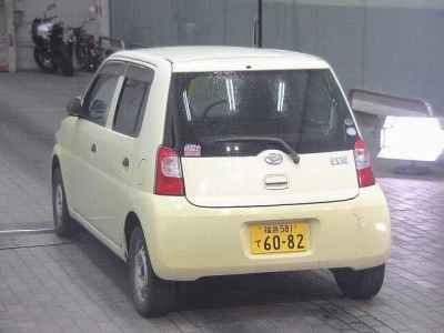 DAIHATSU ESSE
