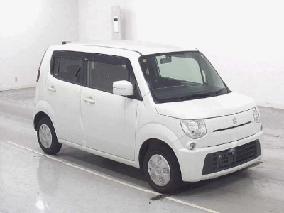 SUZUKI MRWAGON