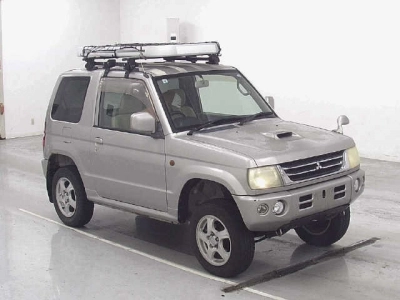 MITSUBISHI PAJERO MINI