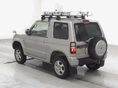 MITSUBISHI PAJERO MINI