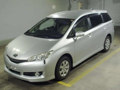 TOYOTA WISH