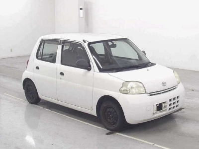 DAIHATSU ESSE