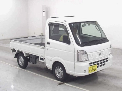 NISSAN NT100 CLIPPER