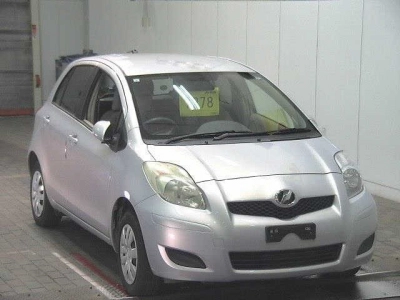 TOYOTA VITZ
