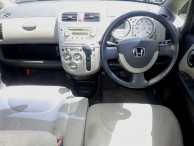 HONDA LIFE