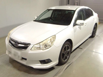 SUBARU LEGACY B4