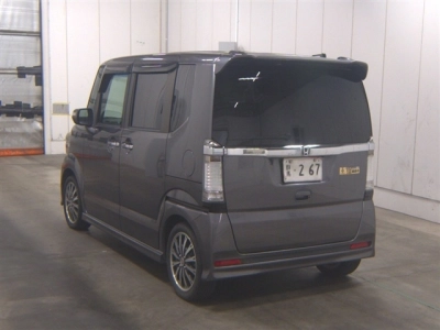 HONDA N BOX CUSTOM