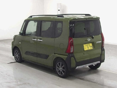 DAIHATSU TANTO FUN CROSS