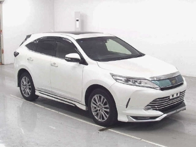 TOYOTA HARRIER