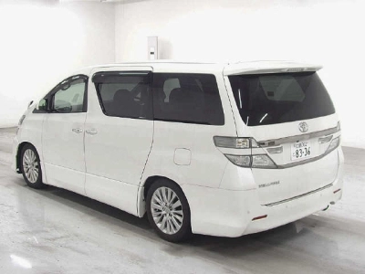 TOYOTA VELLFIRE